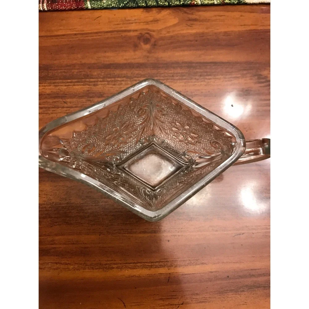 Indiana glass factory diamond‎ shape creamer clear sandwich